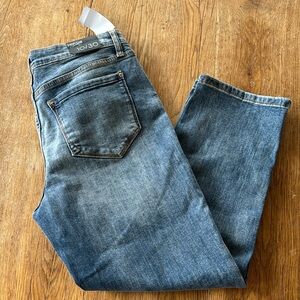 NWT Kensie Women’s Retro Blue Jeans, Women’s 10/30. I feel they are more cropped